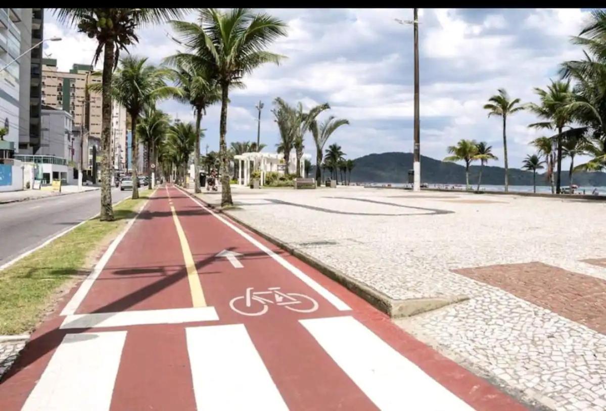 casa perto de praia e comércio ao lado Praia Grande  Exterior foto