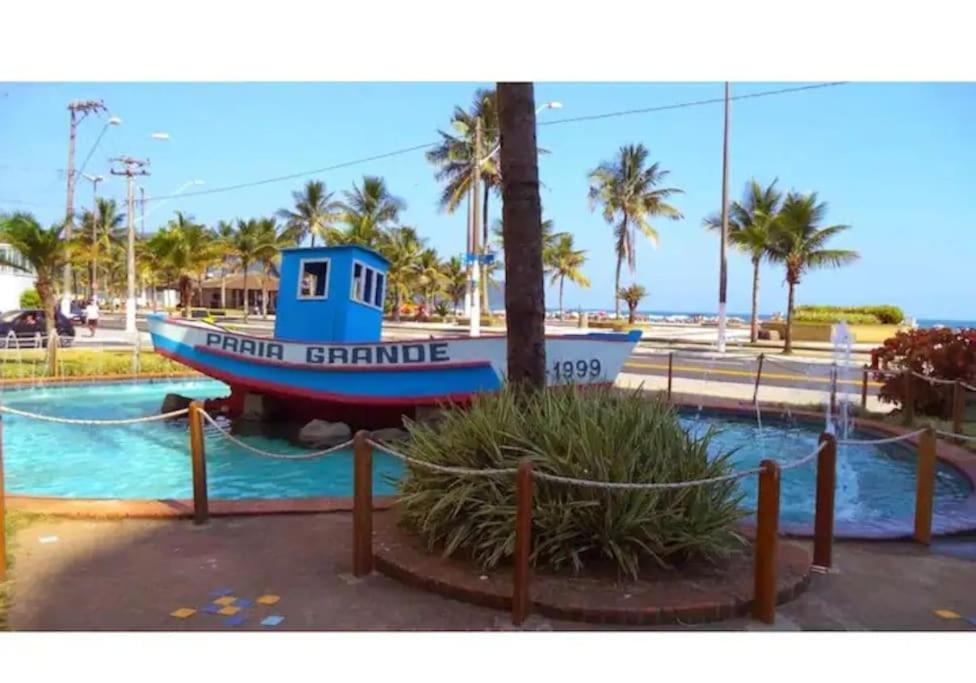 casa perto de praia e comércio ao lado Praia Grande  Exterior foto